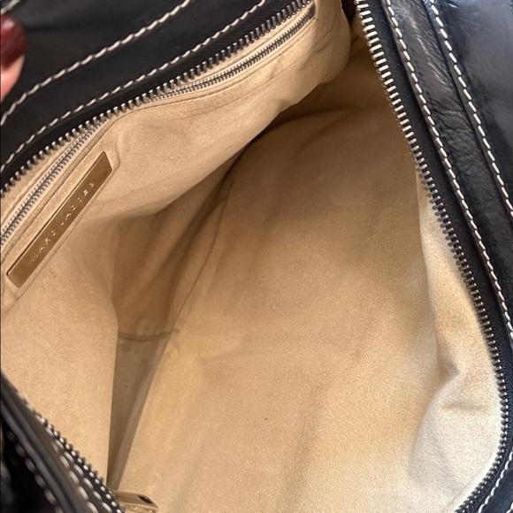 Marc Jacobs Black Leather Shoulder Bag - Picture 10 of 15